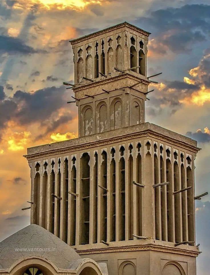 فاصله وان تا یزد