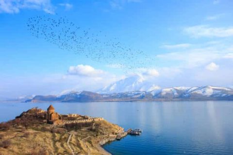 تور وان مبعث