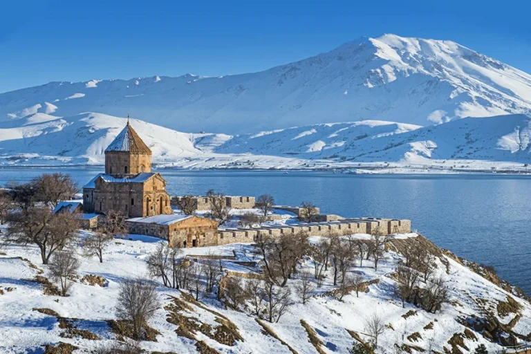 بررسی آب و هوای وان در زمستان