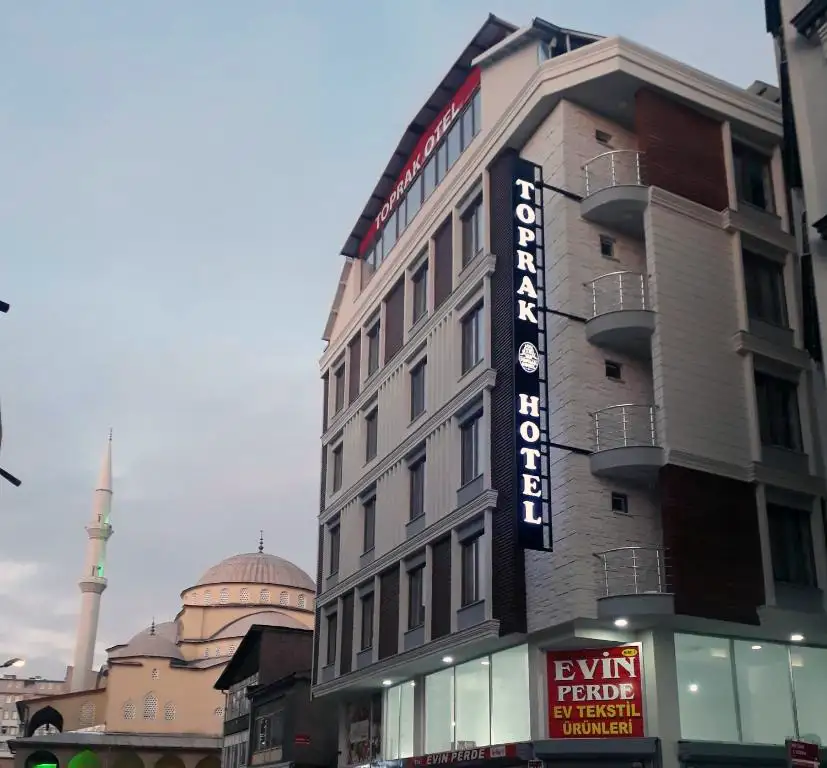 ساختمان هتل توپراک وان