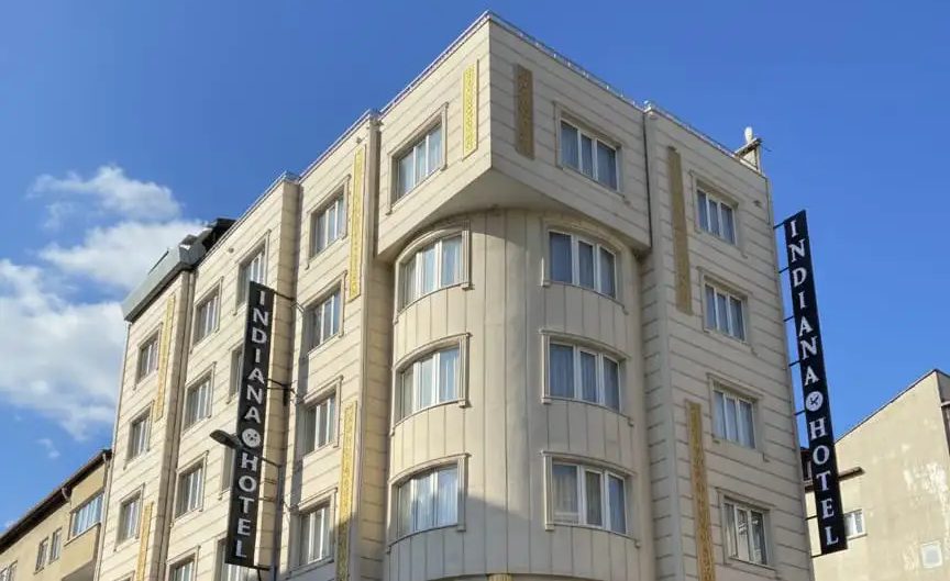 اتاق چهار تخته هتل ایندیانا وان